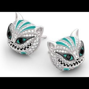 Alice in wonderland earrings. The Cheshire Cat